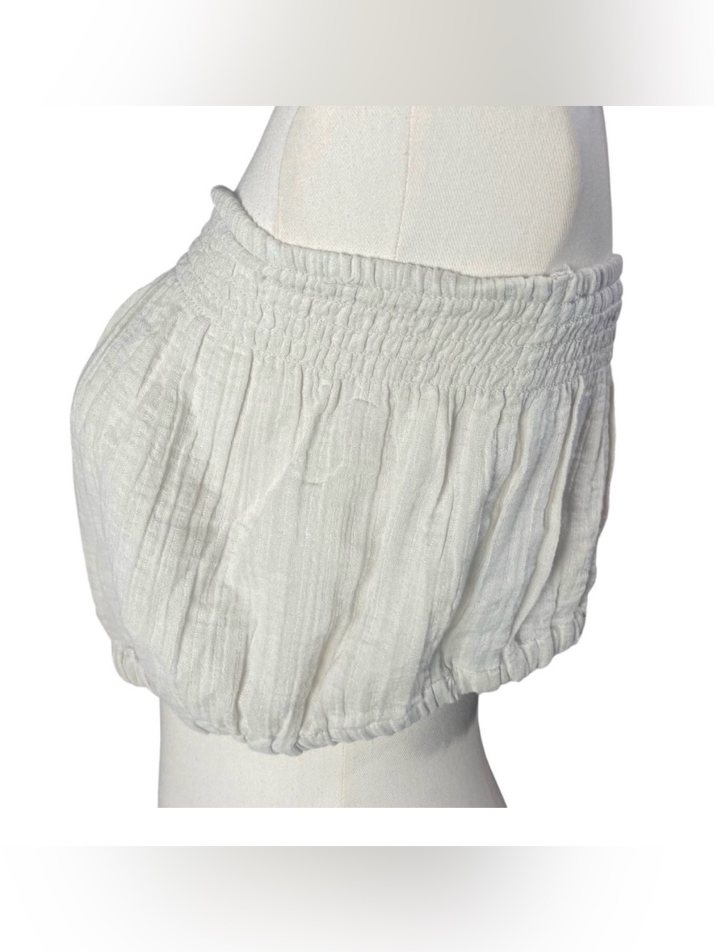 Smocked strapless tube top Crinkle Gauze Tube Top tan/beige Size: Small - Picture 4 of 9